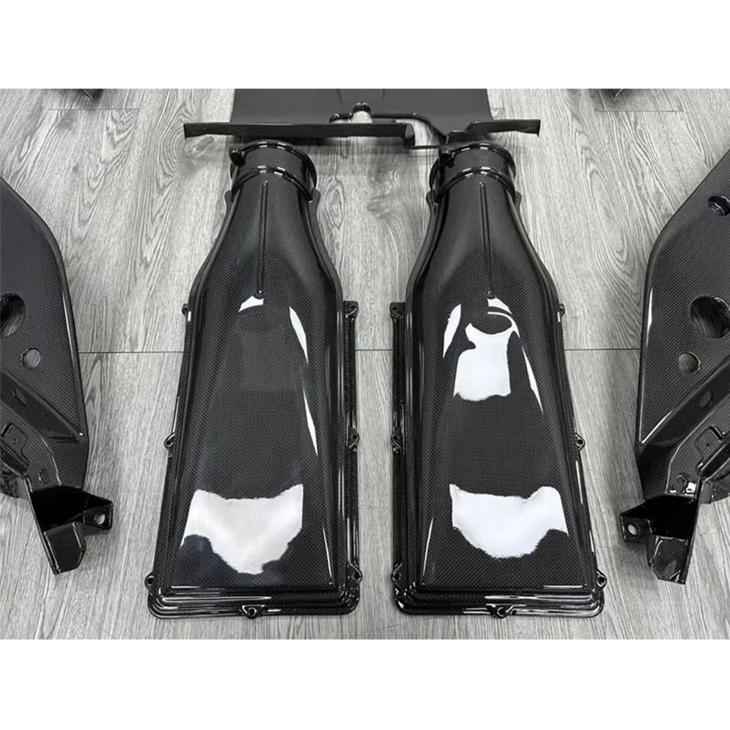 Dry Carbon Fiber Engine Interior Kit for Ferrari 812 Superfast