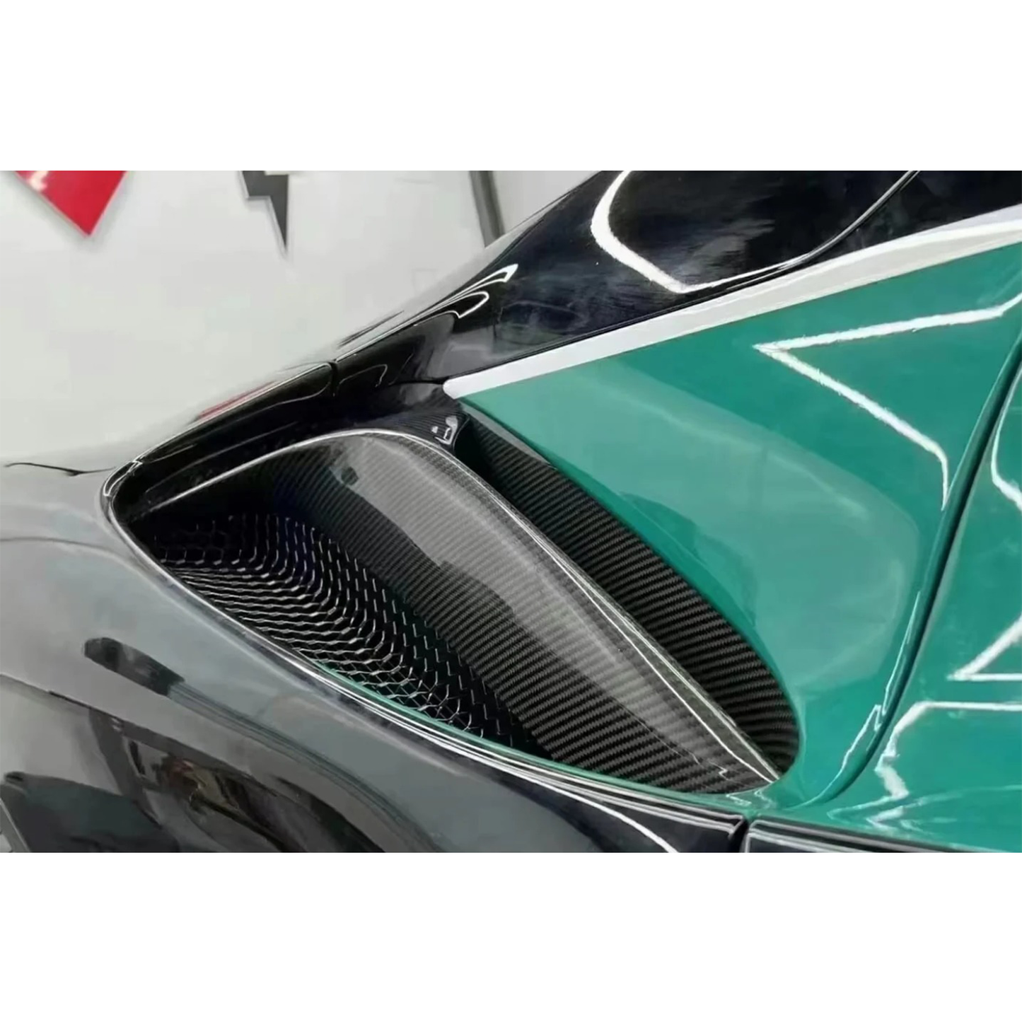 Carbon Fiber Side Air Duct Vent for Ferrari SF90