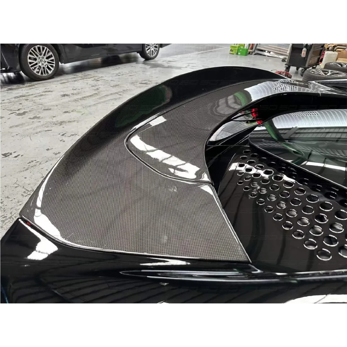 Carbon Fiber Rear Spoiler for Ferrari SF90