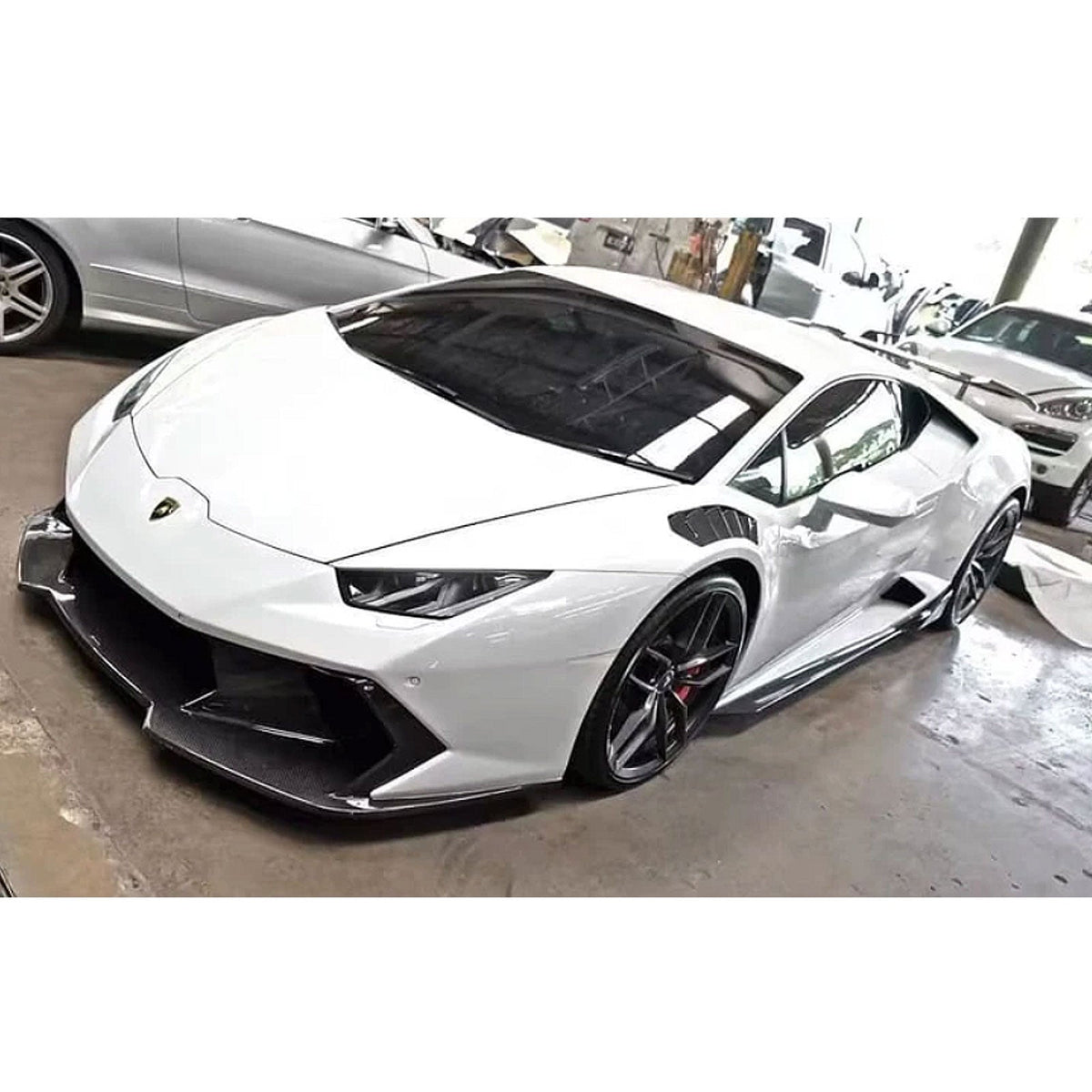 Bull Boost Performance V Style Full Carbon Fiber Vented Front Fenders for Lamborghini Huracan LP...